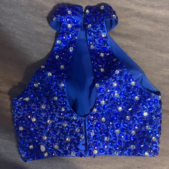 Prom dress - Picture 4 of 8